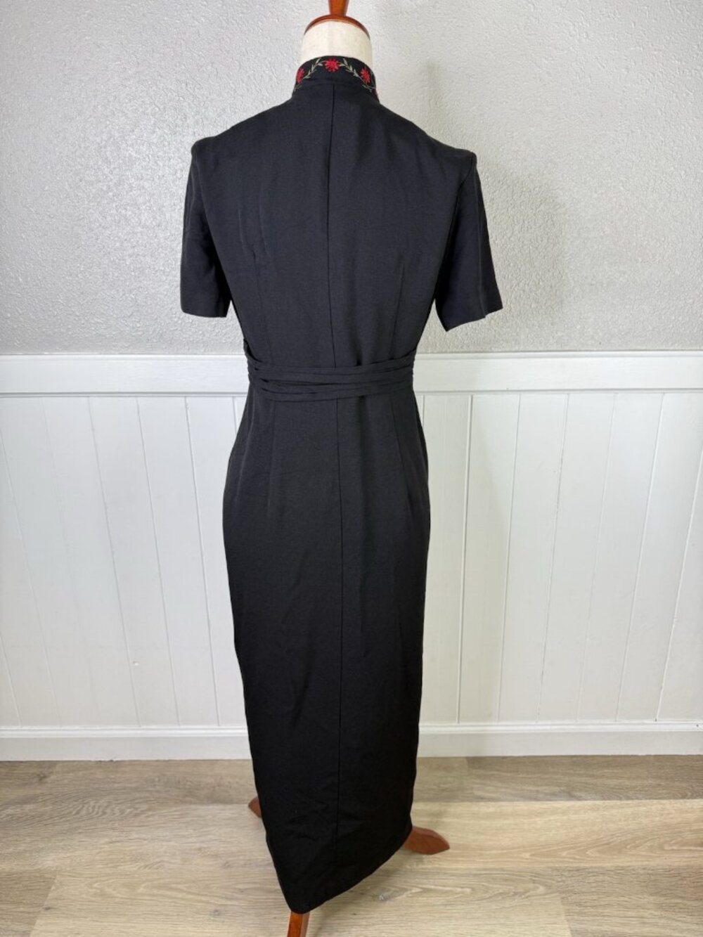 Vtg 90s Asian Inspired Dress Sz 10 Black Embroidered Asian Inspired Goth Grunge - Picture 9 of 16